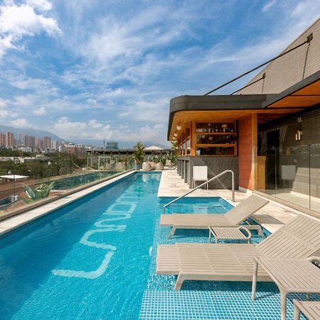 Landmark Hotel 메딜린 외부 사진