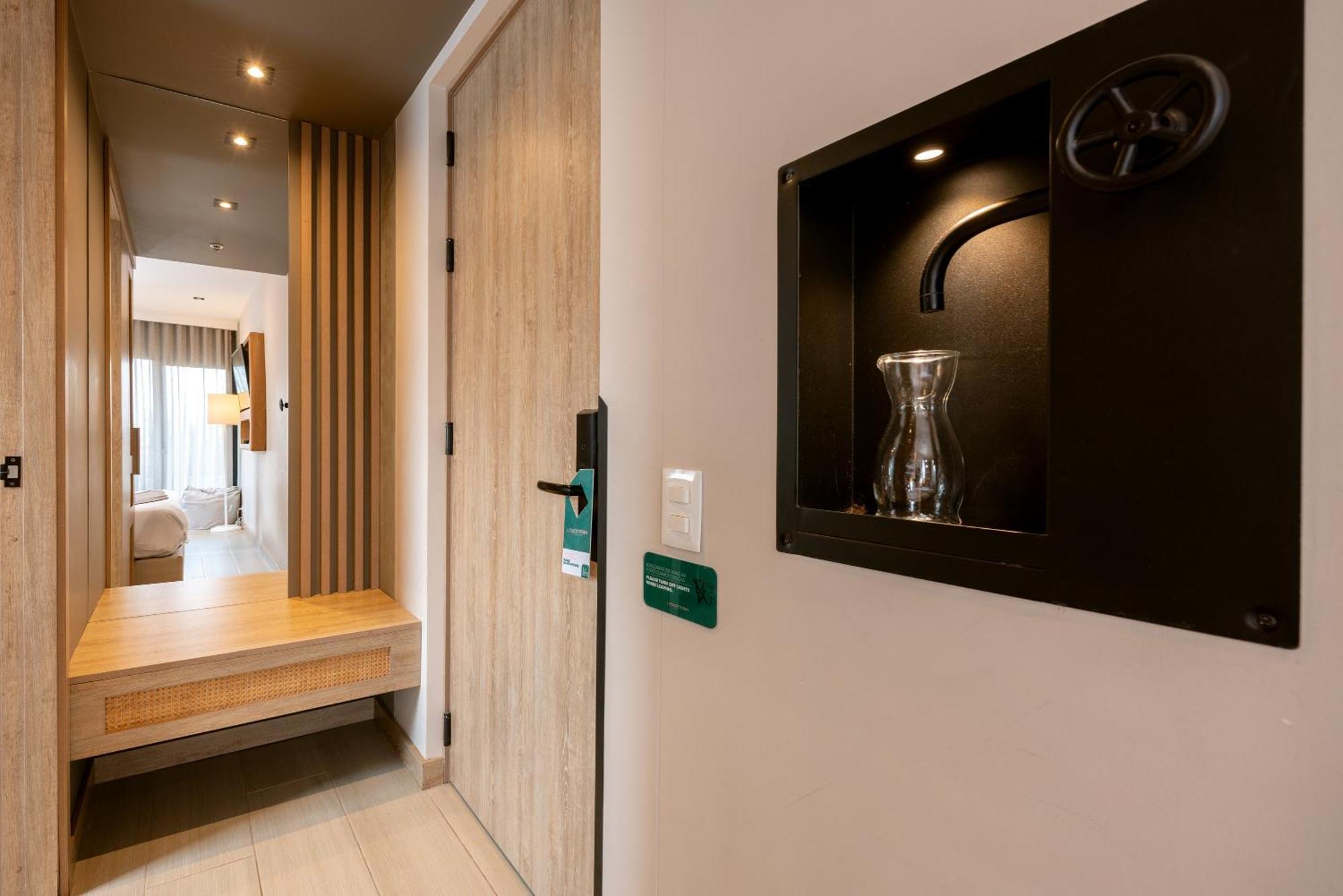 Landmark Hotel 메딜린 외부 사진