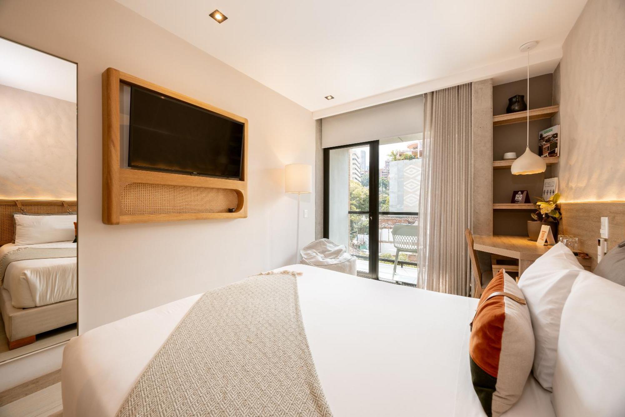 Landmark Hotel 메딜린 외부 사진